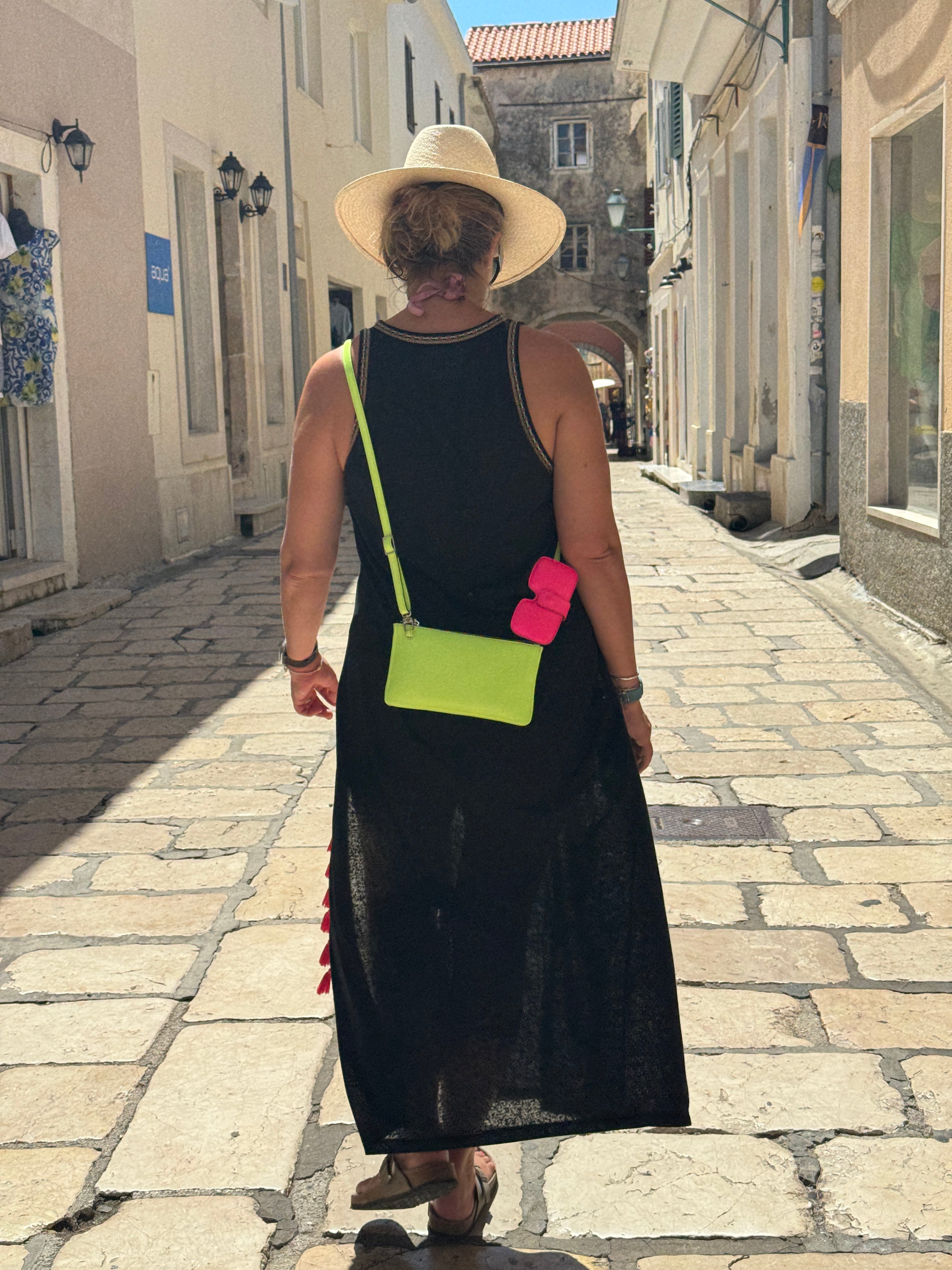 Die perfekte kleine Tasche für die Reise: Warum deine minibag im Urlaub unverzichtbar ist