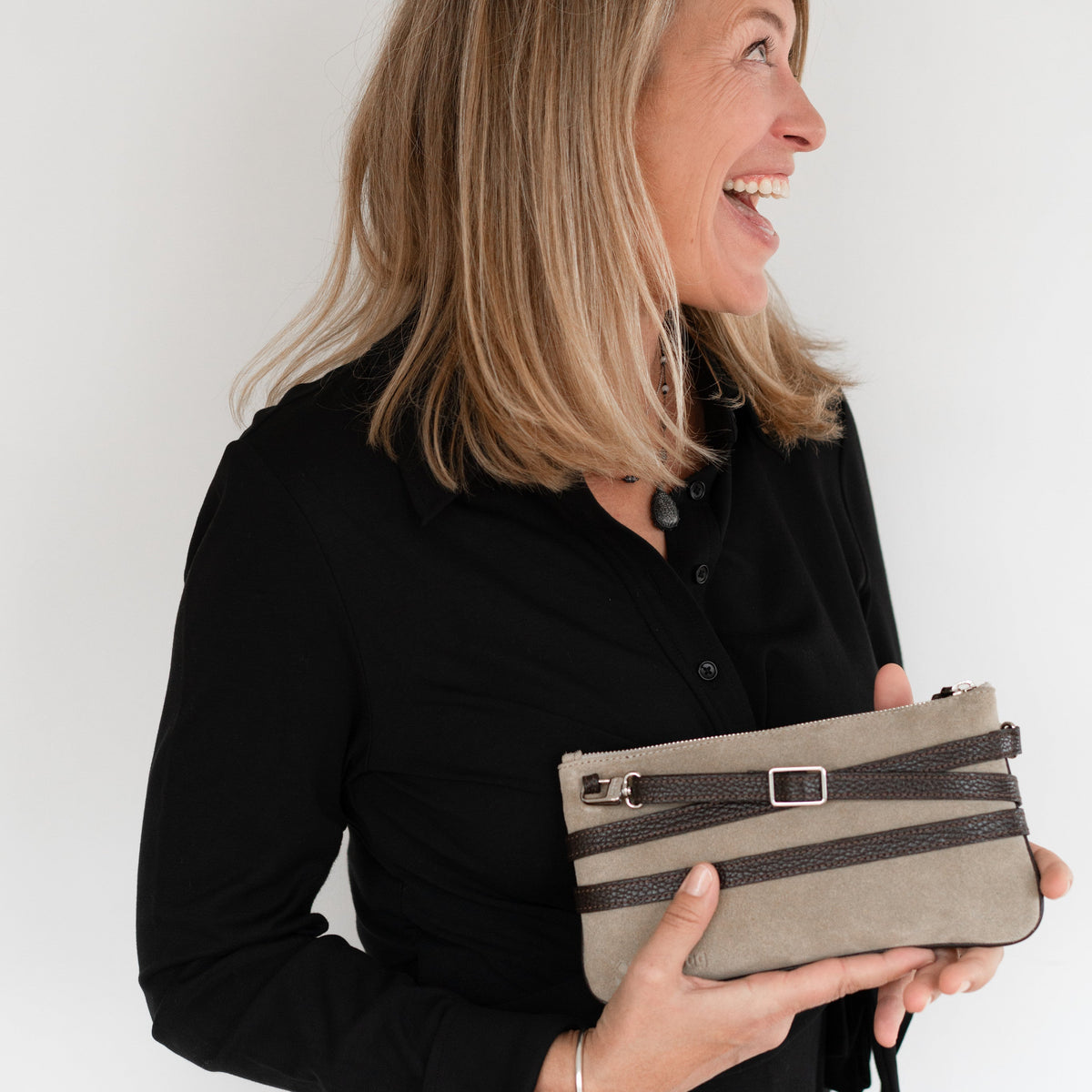 kleineTasche velour khaki, rauhledertasche khaki, olive rauleder mini tasche